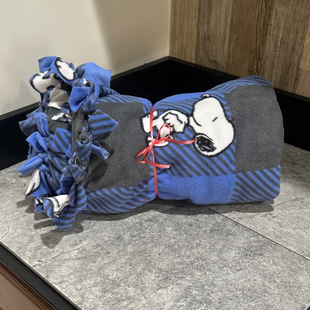 Snoopy Fleece Lap/Toddler Blanket